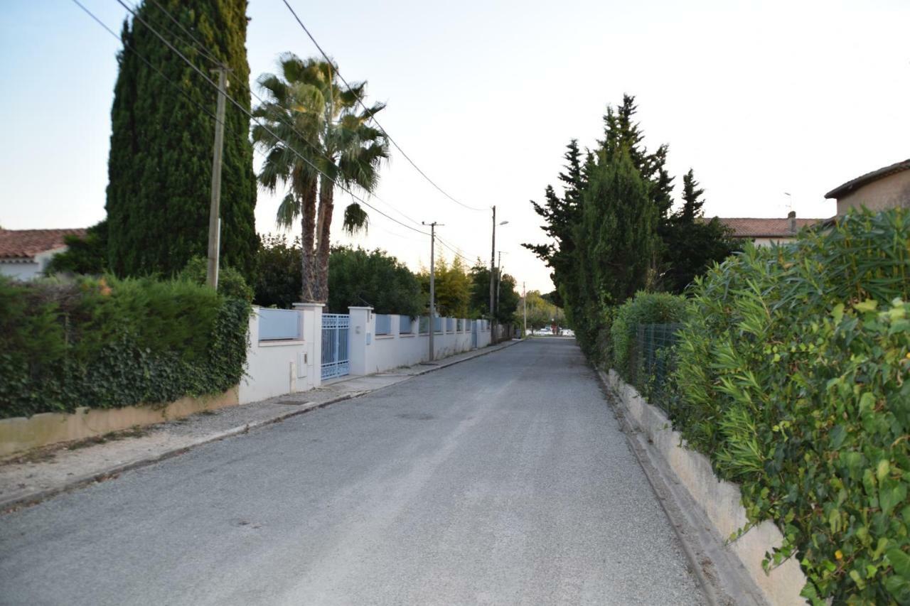 Les Lilas Hyères Esterno foto